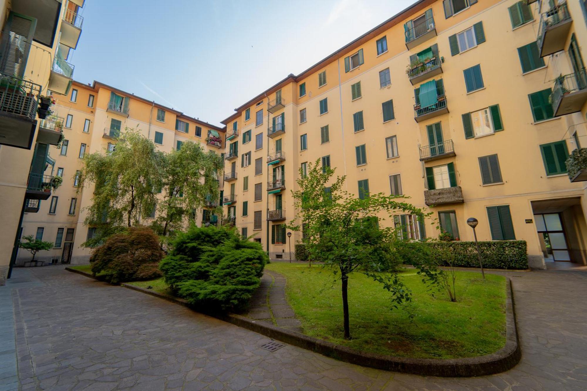 Apartment Milan Near Metro-M5 Eksteriør billede